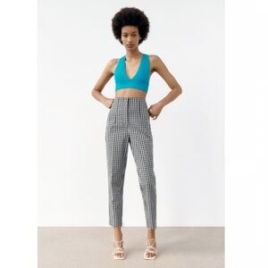 Zara High Waisted Black & White Gingham Check 28” High Waisted pants.